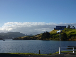 The secluded waters of Portobello on the Ortago Peninsula. The blue stuff above is apparently called 'sky'