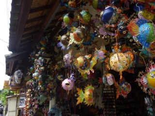 Ubud is full of genuine Balinese crafts, practised for centuries in small villages. And brightly coloured tin fishies