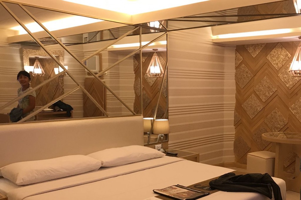 Victoria Court sexy hotel